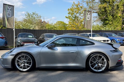 Porsche 911 GT3 TOURING PDK - £33K FACTORY EXTRAS -CERAMIC BRAKES -BUCKET SEATS -CARBON 9