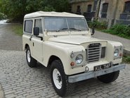 Land Rover 88 Series III SUV 12