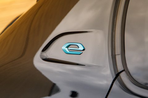 Peugeot 208 GT PREMIUM 9