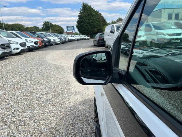 Ford Transit Connect Crew Cab LWB L2H1 Low Roof Trend Air Con EURO 6 NO VAT 17