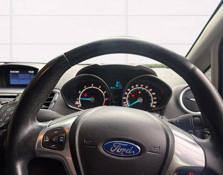 Ford Fiesta 1.2 Fiesta Zetec 5dr 17