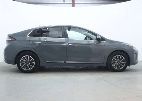 Hyundai IONIQ IONIQ Premium SE BEV 5dr 12