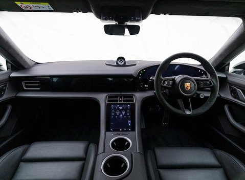 Porsche Taycan Turbo S 17