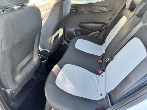 Hyundai i10 MPI PREMIUM 21