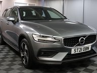 Volvo V60 B4 CROSS COUNTRY AWD MHEV 29