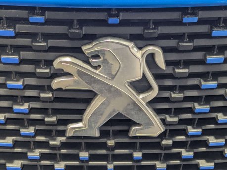 Peugeot 2008 2008 Allure Premium EV 5dr 21