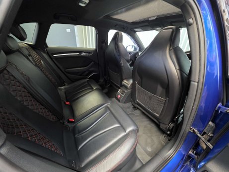 Audi RS3 2.5 TFSI Sportback 5dr Petrol S Tronic quattro Euro 6 (s/s) (Nav) (367 ps) 17