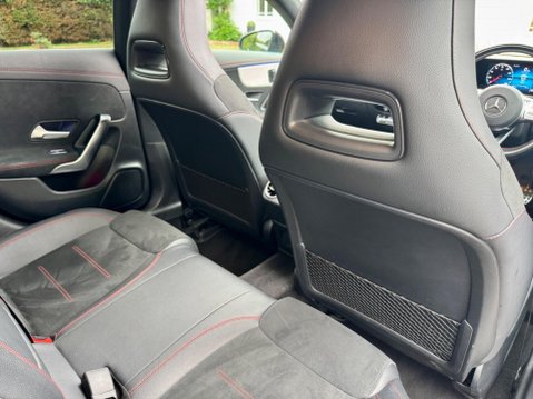 Mercedes-Benz CLA Class 1.3 CLA180 AMG Line Night Edition (Premium Plus) Coupe 7G-DCT Euro 6 (s/s) 59