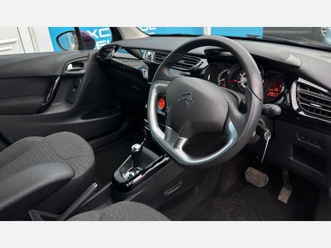 Citroen C3 1.2 PureTech Platinum Hatchback 5dr Petrol ETG6 Euro 6 (s/s) (82 ps) 7