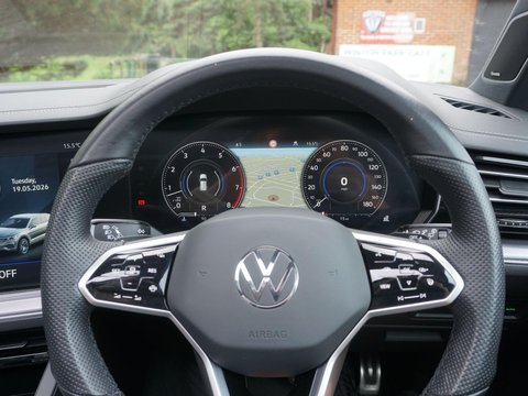 Volkswagen Touareg 3.0 TSI V6 Black Edition Tiptronic 4Motion Euro 6 (s/s) 5dr 23