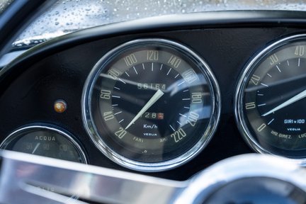 Alfa Romeo 2000 Touring Spider 21