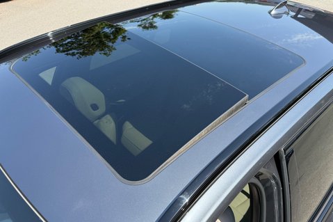 BMW 3 Series 330E M SPORT -PAN ROOF -M PRO PACK -OYSTER LEATHER -ONE OWNER -FBMWSH 21