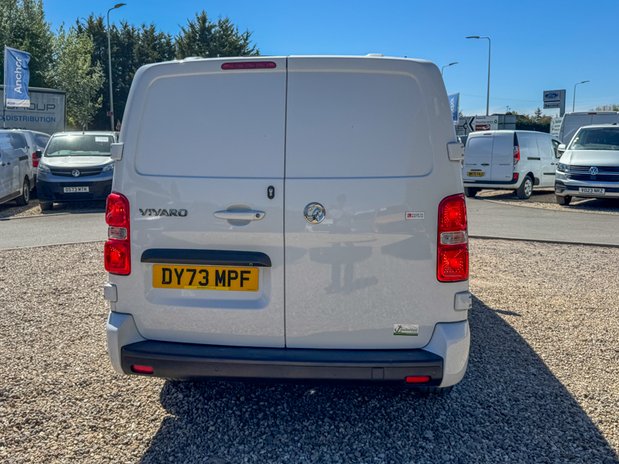 Vauxhall Vivaro LWB L2H1 [SOLD CR] Low Roof Pro 2900 Air Con Nav Sensors EURO 6 7