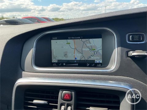 Volvo V40 2.0 D2 R-Design Euro 6 (s/s) 5dr 2