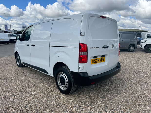 Vauxhall Vivaro SWB L1H1 Low Roof Prime 2900 Air Con Sensors EURO 6 10
