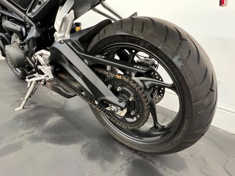 Triumph Street Triple STREET TRIPLE S 765 12