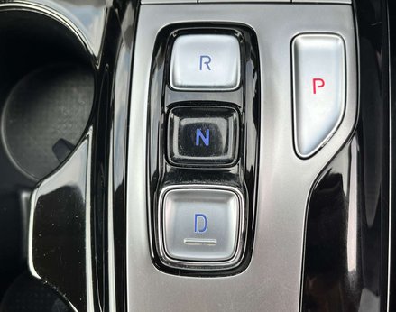 Hyundai TUCSON 1.6 Tucson Premium TGDi HEV Auto 5dr 57