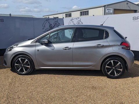 Peugeot 208 S/S TECH EDITION 4