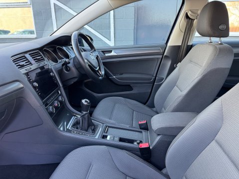 Volkswagen Golf SE NAVIGATION TSI BLUEMOTION TECHNOLOGY 39