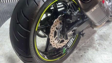 Kawasaki Z900 2019 69 PLATE FULL AKRAPOVIC ONLY 15K STUNNING NAKED BIKE 25