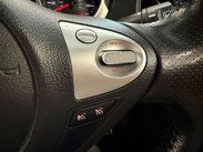 Nissan Juke 1.2 DIG-T N-Connecta Euro 6 (s/s) 5dr 15