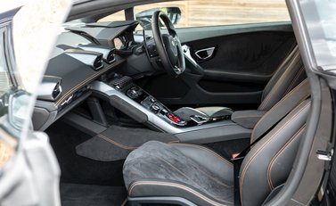 Lamborghini Huracan LP610-4 13