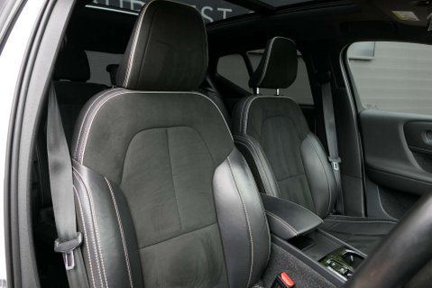 Volvo XC40 1.5 XC40 R-Design T4 Recharge Auto 5dr 36