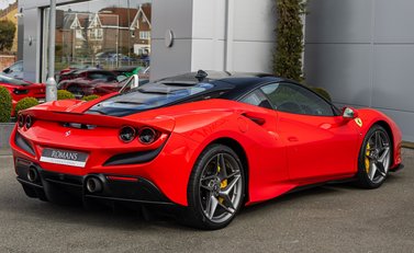 Ferrari F8 Tributo 5