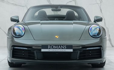 Porsche 911 Targa 4S (992) 6