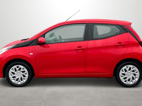 Toyota Aygo 1.0 VVT-i X-Play 5dr 7