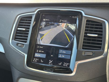 Volvo XC90 2.0 D5 Momentum SUV 5dr Diesel Geartronic 4WD Euro 6 (s/s) (225 ps) 31