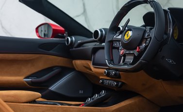 Ferrari Portofino M 16