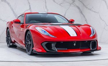 Ferrari 812 Competizione 6