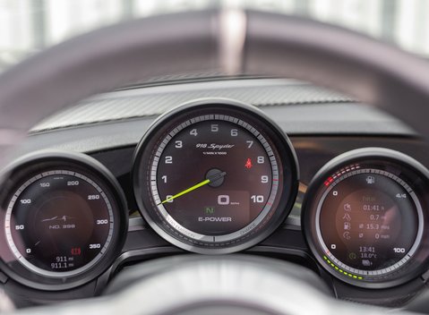 Porsche 918 Spyder 18