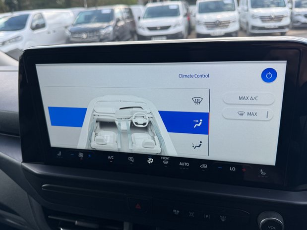 Ford Transit Custom LWB L2H1 Low Roof Limited 320 Air Con Alloys Camera Sensors EURO 6 36