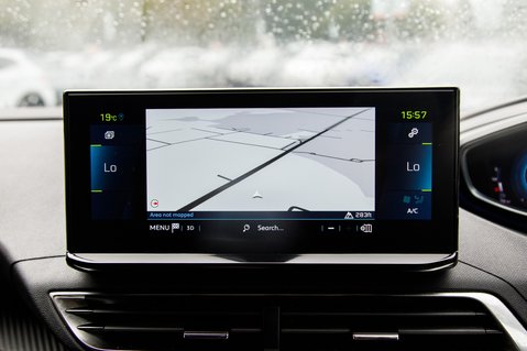 Peugeot 3008 ALLURE 18