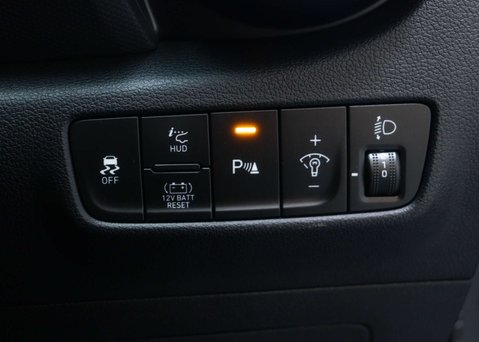 Hyundai KONA 1.6 h-GDi Ultimate SUV 5dr Petrol Hybrid DCT Euro 6 (s/s) (141 ps) 41