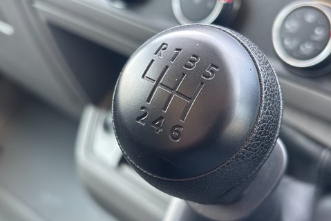 MAN TGE 3.160 Lwb Curtain Side Truck - Air Con / Cruise / 3.5t Towing 33