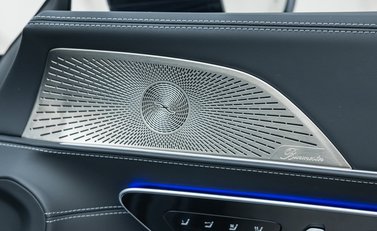 Mercedes-Benz SL Class SL63 AMG PERFORMANCE 28