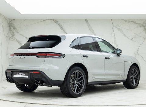 Porsche Macan T 7