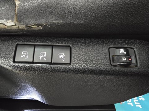 Peugeot Traveller 2.0 BlueHDi Allure Standard MPV EAT6 MWB Euro 6 (s/s) 5dr 42