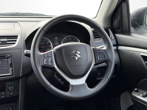 Suzuki Swift 1.2 SZ4 [Nav] 5dr Auto 17