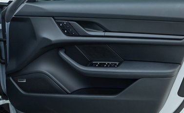 Porsche Taycan 4S Sport Turismo 21