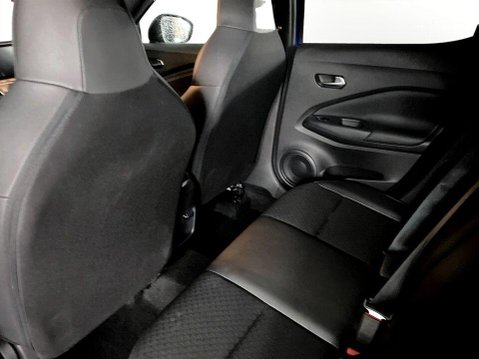 Nissan Juke 1.0 DIG-T N-Connecta SUV 5dr Petrol Manual Euro 6 (s/s) (114 ps) Air Con - 19