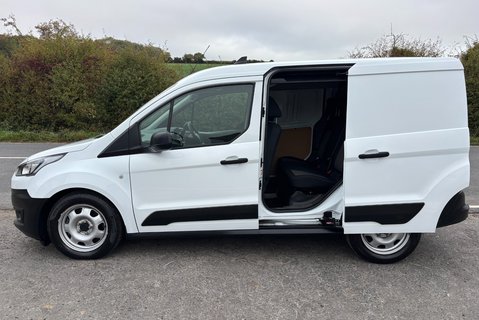 Ford Transit Connect 220 Leader DCIV Selectshift Auto - Sat Nav / 5 Seats / Rear Camera 8