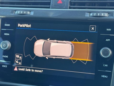 Volkswagen Golf 1.5 TSI EVO SE Nav DSG Euro 6 (s/s) 5dr 17