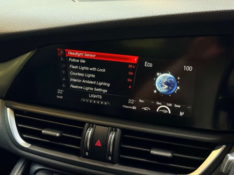 Alfa Romeo Giulia 2.1 Giulia Speciale TD Auto 4dr 21