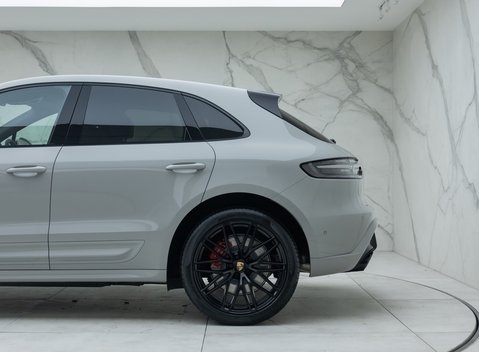 Porsche Macan GTS 34