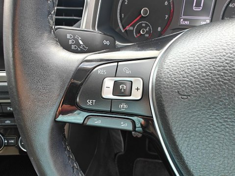 Volkswagen T-Roc 1.5 TSI EVO Design Euro 6 (s/s) 5dr 47