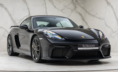 Porsche Cayman GT4 (718) 9
